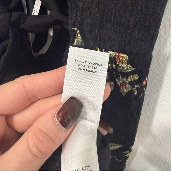 Lulu’s Pemberley Black Floral Jacquard Lace-Up Maxi Dress XS - Picture 9 of 9